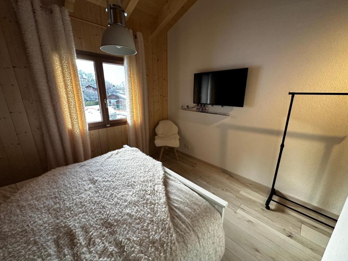Chambres D'Hotes Les Louettes A Sapinhaut Canton Du Valais Saxon Luaran gambar