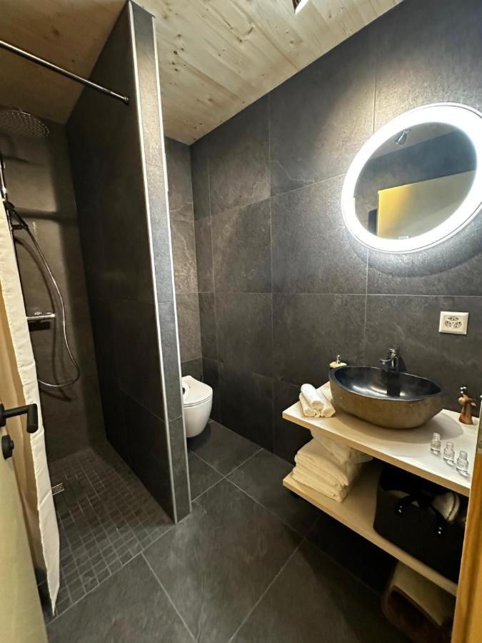 Chambres D'Hotes Les Louettes A Sapinhaut Canton Du Valais Saxon Luaran gambar
